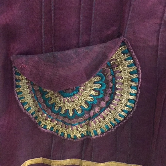 Tunic - Picture 3 of 4